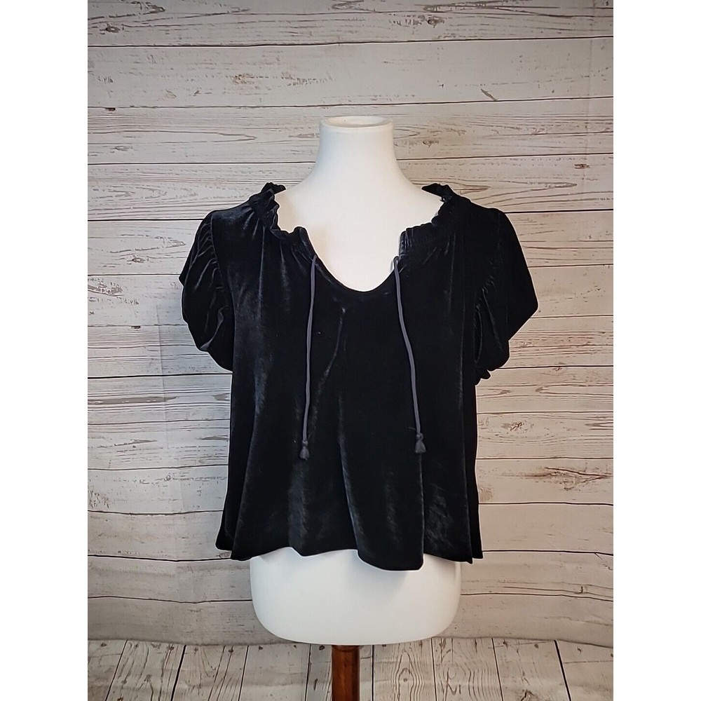 NWT Women S Free People Crop Top‎ Black Smocked Tie Neckline Velvet Short Sleeve